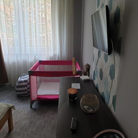 Dora Apartman Best Location & Free Parking เดเบรตเซน ภายนอก รูปภาพ